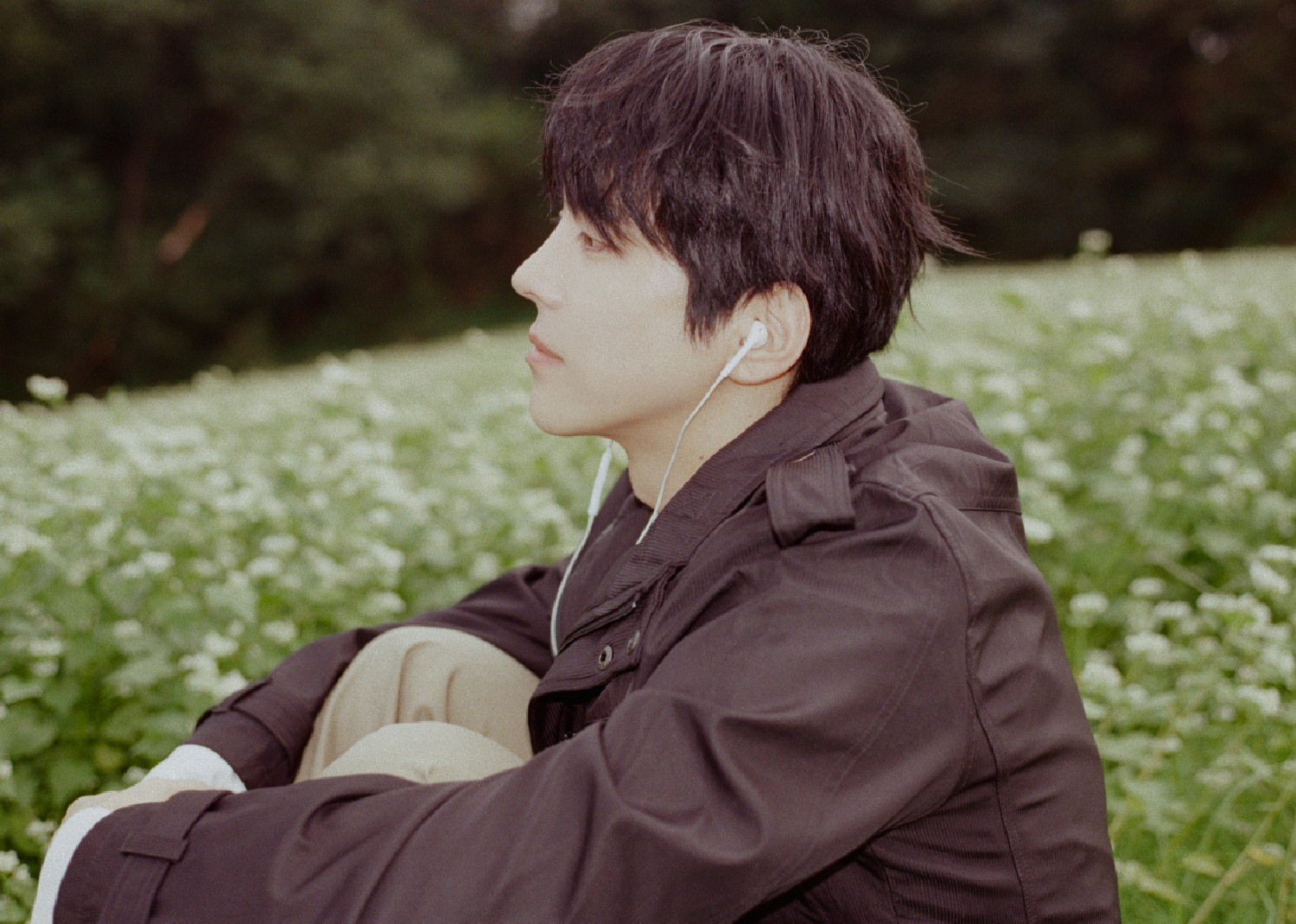 홍이삭, 내달 12일 신보 ‘헬로, 굿바이.’ 발표…9개월 만의 컴백