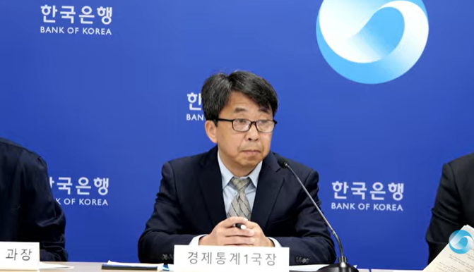 (상보) 신승철 한은 국장 "10월 경상수지, 9월보다 흑자 규모 줄어들 듯"