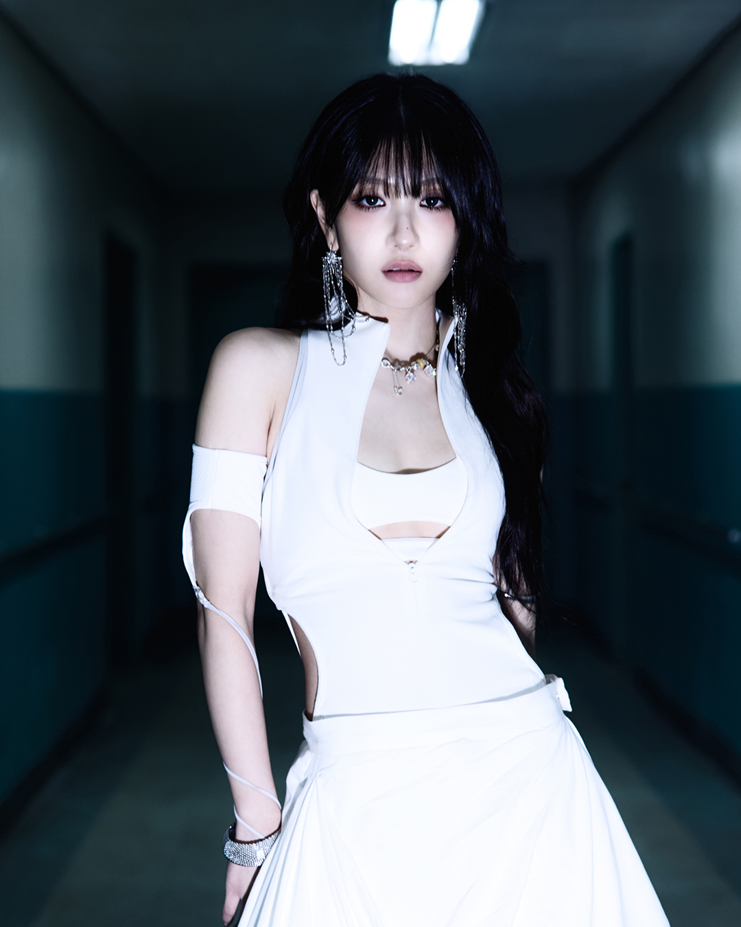 프로미스나인 출신 이서연(Y:SY), 17일 솔로 데뷔 싱글 'NAKED' 발매