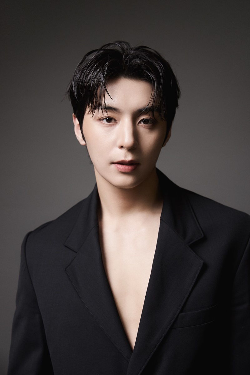 ‘골든차일드 출신’ 최성윤, 오크컴퍼니와 전속계약 체결…솔로 아티스트로 새 도약