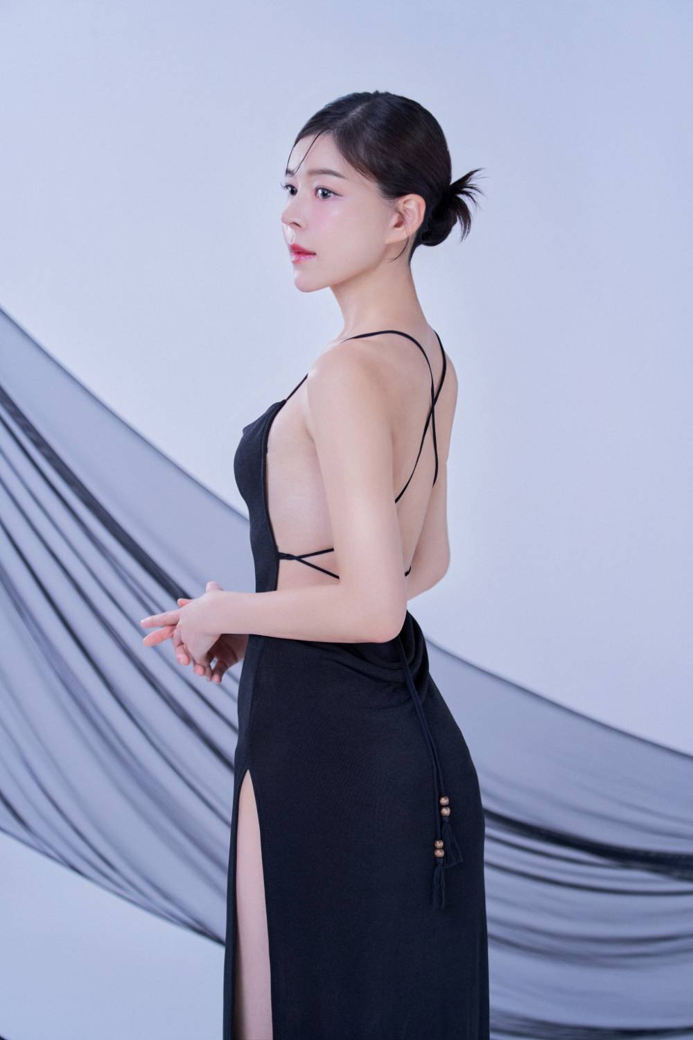 제7회 슈퍼비치 모터페스티벌, 레이싱모델 강지영… 강원도 해변에서 슈퍼카와 완벽한 조화