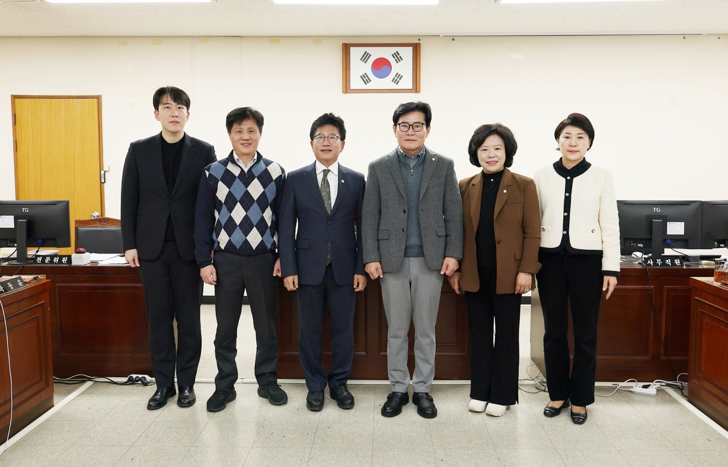 안양시의회 도시건설위원회 (안양시의회 제공)