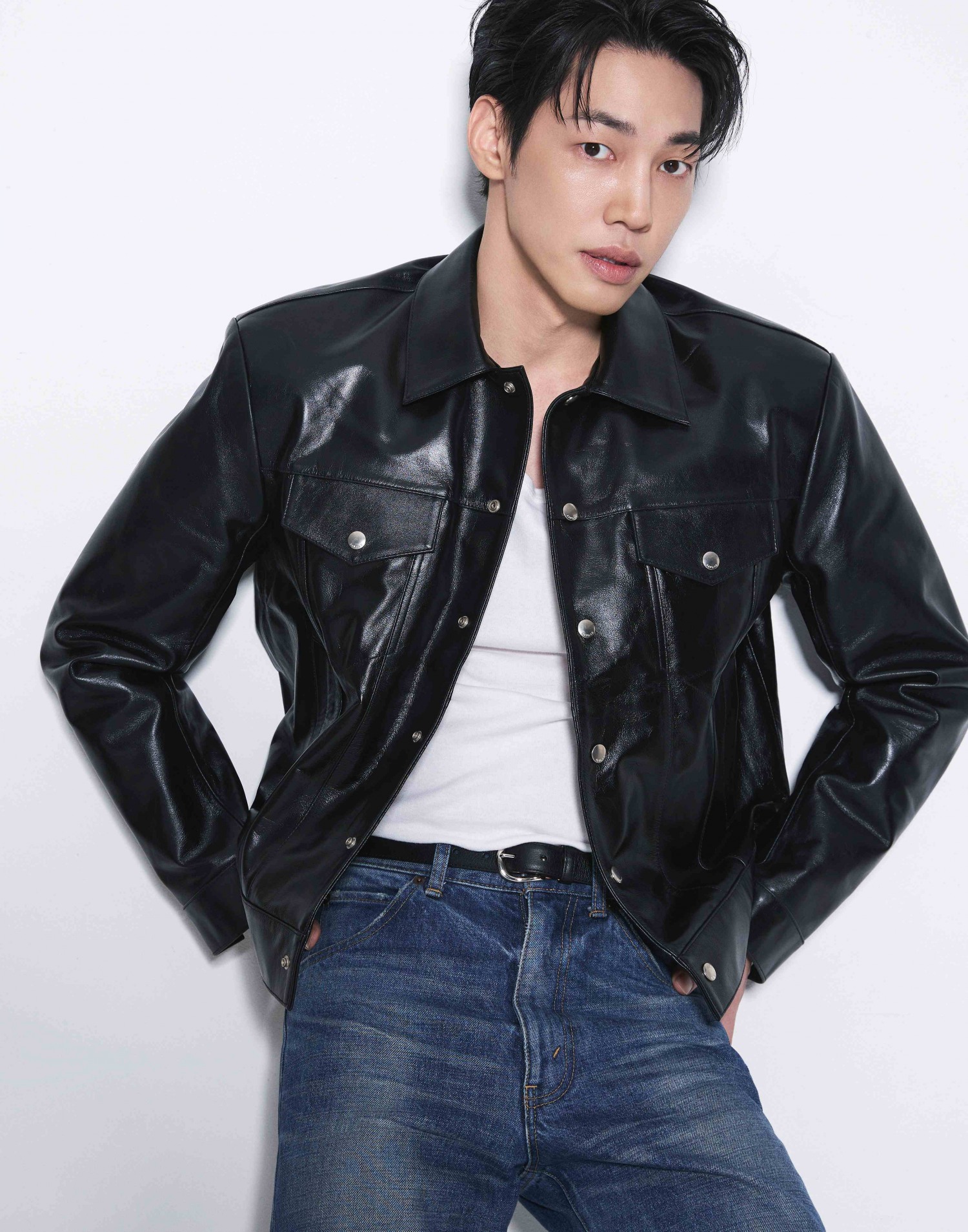 강윤, 비욘드제이와 전속계약 체결…강한나X조아람X박아인과 한솥밥