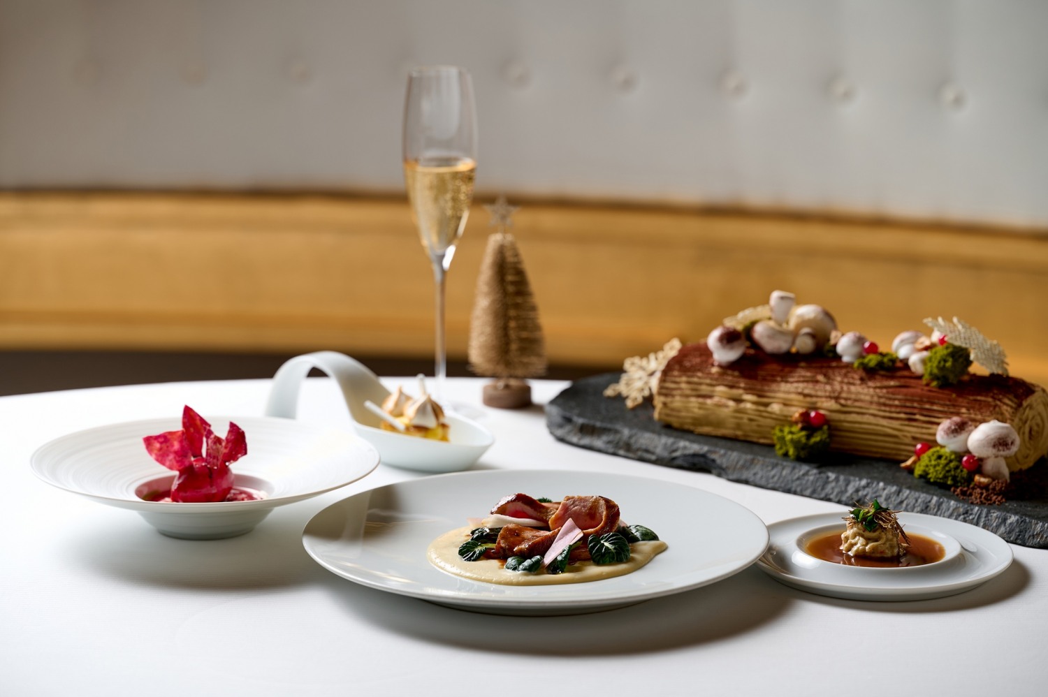 롯데호텔 서울, ‘파리의 크리스마스’ 선봬…연말을 채우는 유럽의 미식 감성