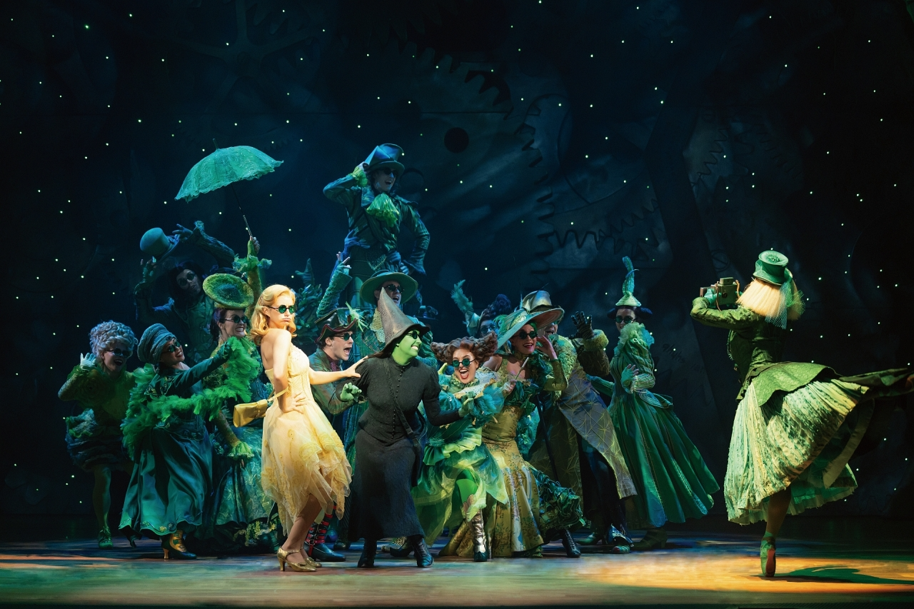 뮤지컬 ‘위키드’ 내한 공연, 연말연시 맞아 풍성한 이벤트 진행