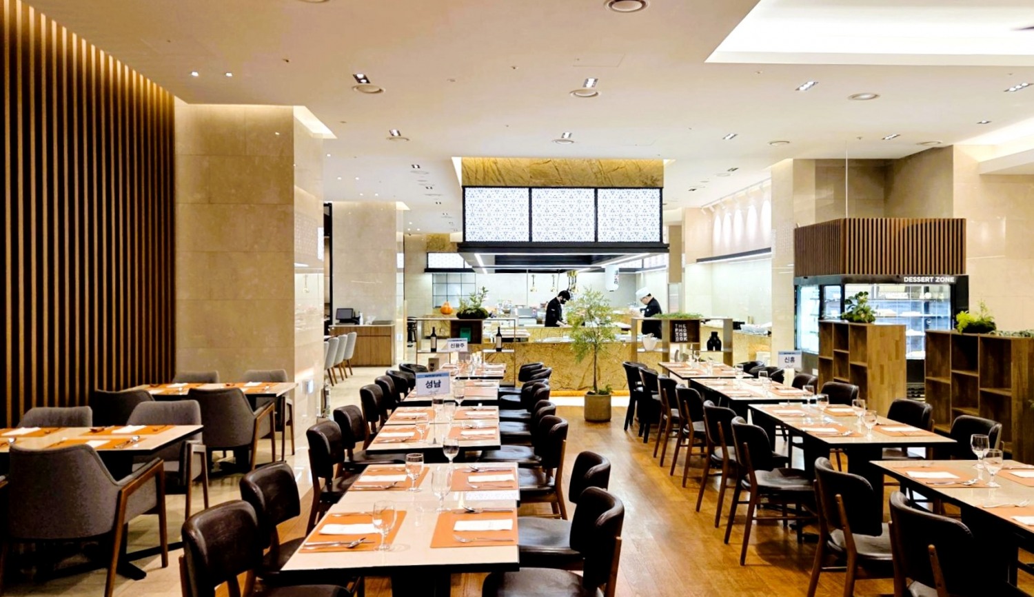 풀무원푸드앤컬처, 연말·연초 맞아 호텔 뷔페·전망대서 ‘건강한 식생활과 특별한 경험’ 더한 프로모션 운영