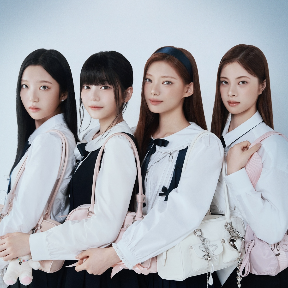 코스모시, 2025년 열일 행보…다섯 번 활동→다양 페스티벌 출연