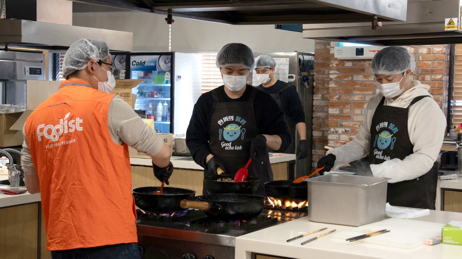 (▲ 푸디스트X굿에코랩, 직접 조리한 사랑의 도시락 나눔)