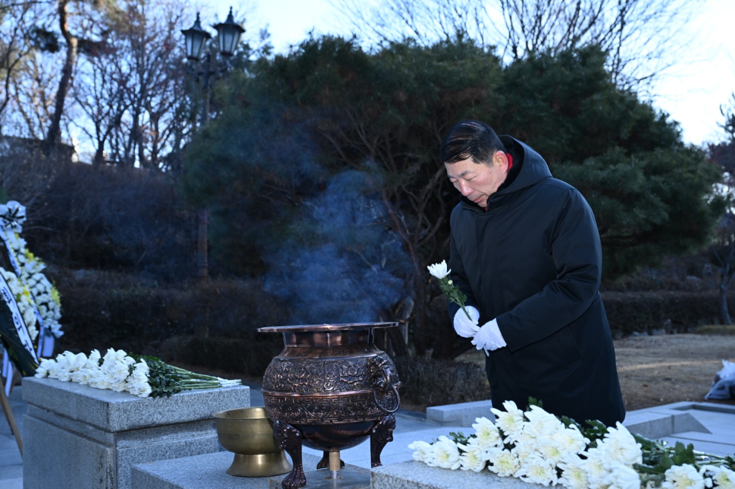 백경현 구리시장, 인창중앙공원 현충탑 신년 참배 (구리시 제공)
