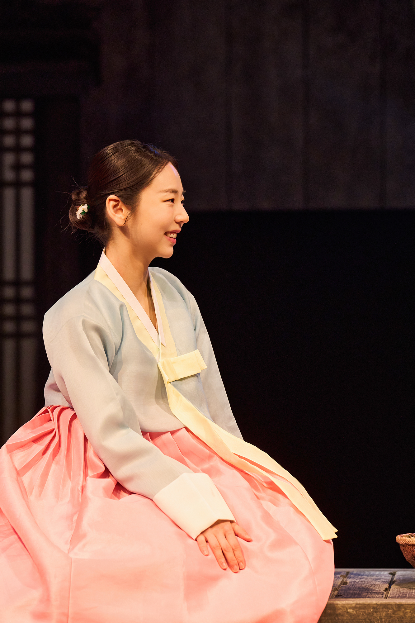 ‘그때도 오늘2: 꽃신’ 안소희, 시대를 잇는 열연으로 무대 장악…1인 4역으로 증명한 존재감