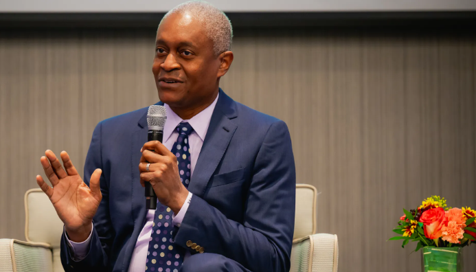 (상보) 연준 보스틱 “인플레 여전히 너무 높은 만큼 물가 안정에 집중해야”