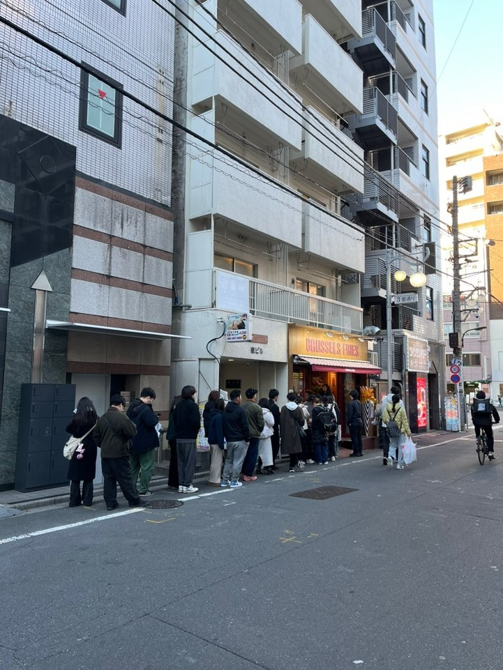 브뤼셀프라이 첫 해외 직영점 신주쿠점 오픈