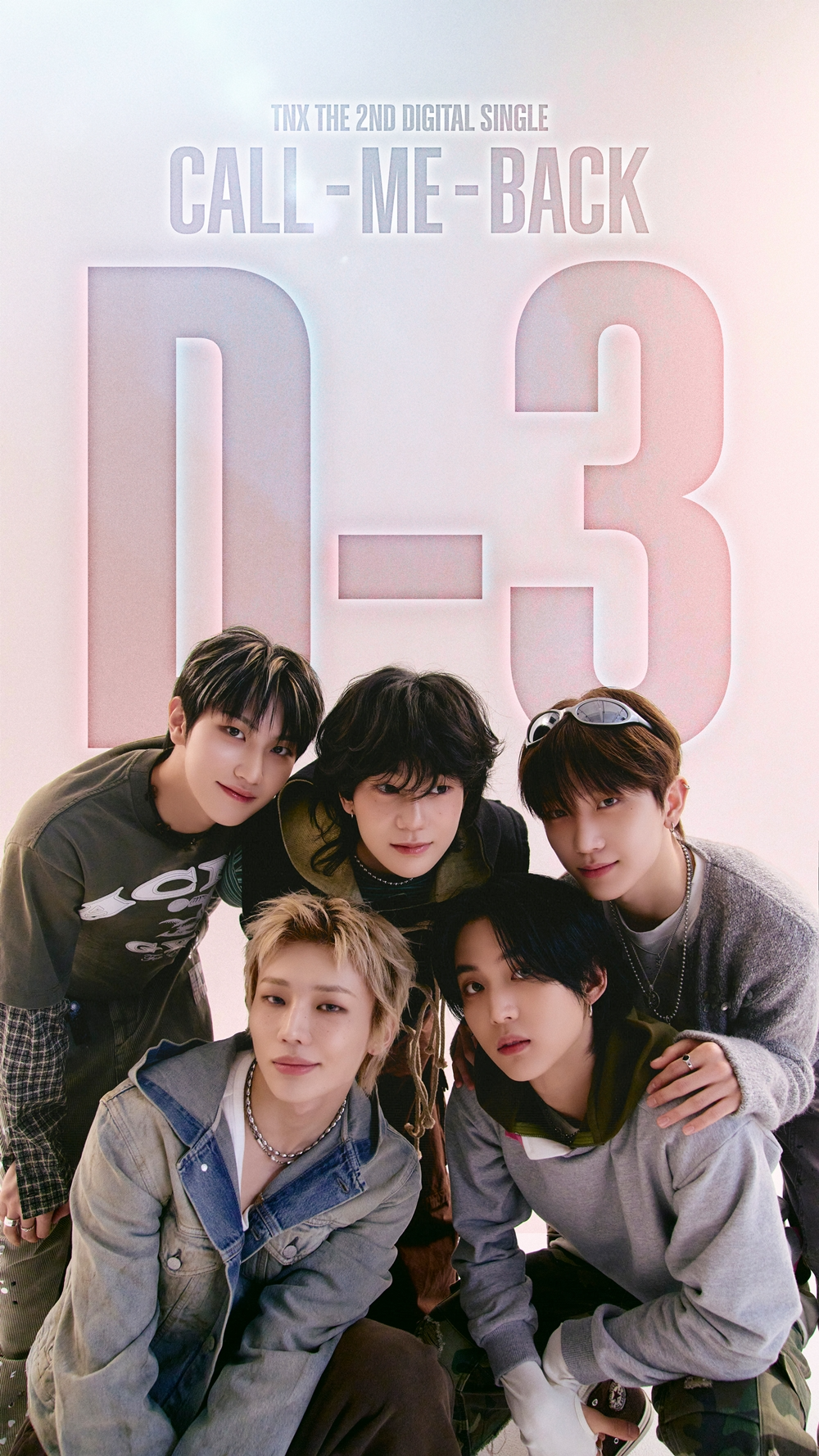 TNX, 새 싱글 ‘CALL ME BACK’ D-3 포스터 공개…새해 포문 여는 2026 첫 컴백