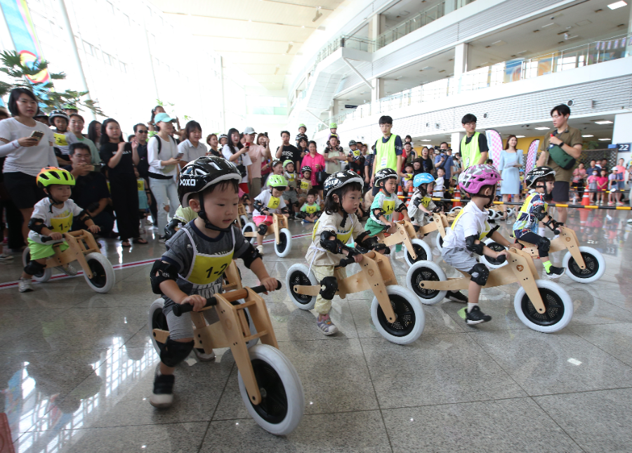 과거 광명스피돔에서 열린 밸런스바이크대회 장면