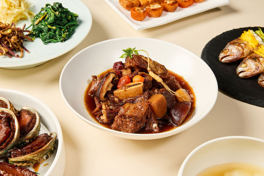 더 플라자 ‘해피 홀리데이 투 고(Happy Holiday To-Go)’ 패키지 메뉴 ‘한방갈비찜’