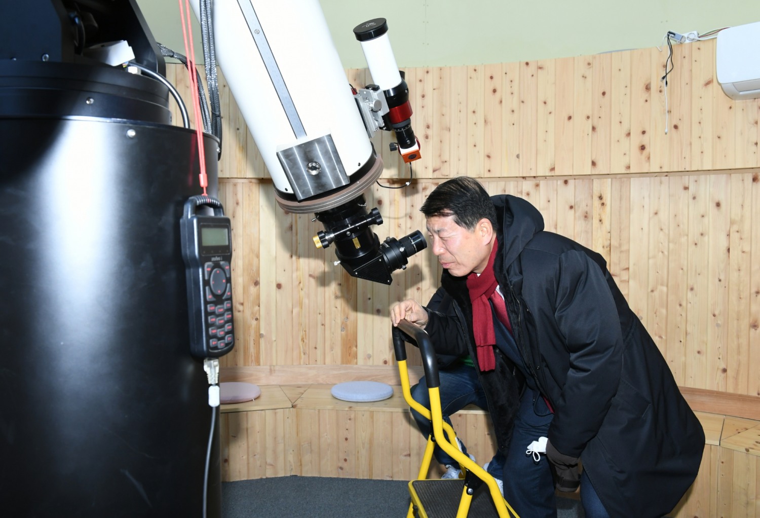 인창도서관 천체투영관 체험해 보는 백경현 구리시장