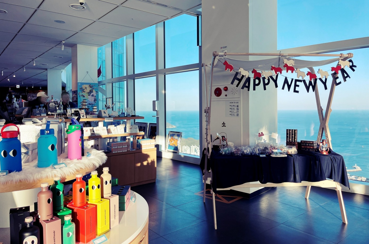 풀무원푸드앤컬처, 설 명절 맞아 호텔 뷔페·전망대서 시즌 프로모션 진행