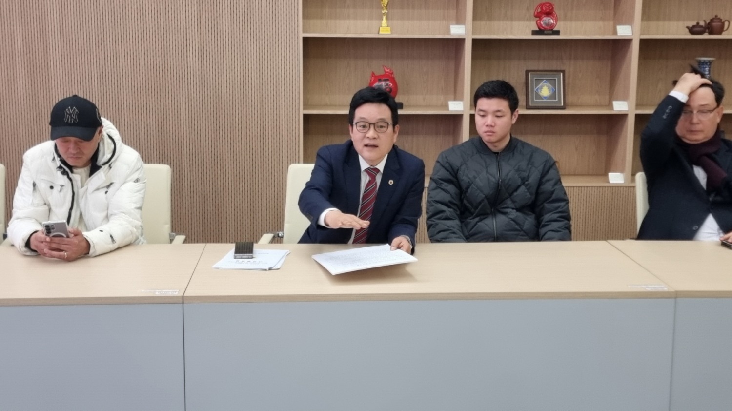 평택호 수상태양광 저지 총력…지역단체와 정담회