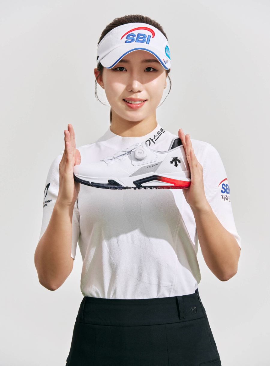 데상트골프, 비거리 퍼포먼스 겨냥한 ‘아크먼트 골프화 시리즈’ 출시