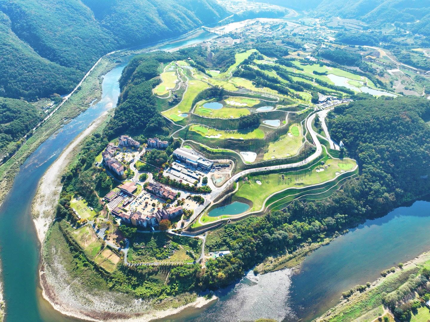 강원 영월군 탑스텐 리조트 동강시스타 전경(골프장 포함)