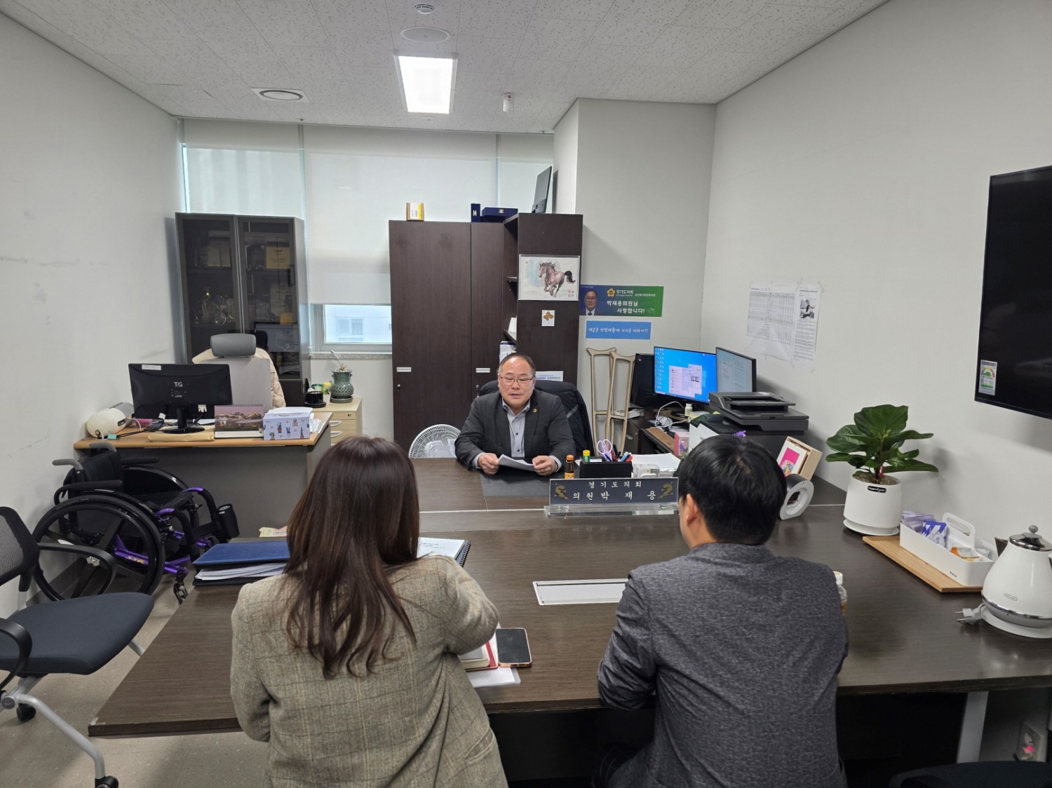 학교 체육관 무대 경사로 설치 확대 방안 논의