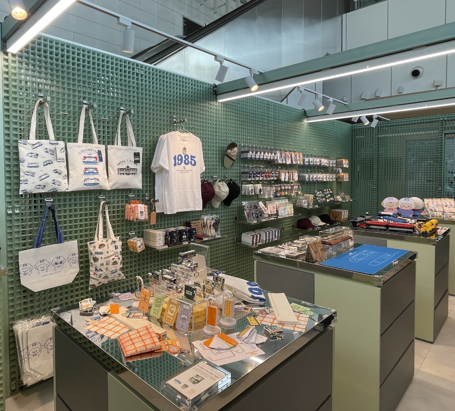 ▲ 코레일유통이 운영하는 ‘코리아 트레인 메이츠’매장 내부 모습 (서울역)