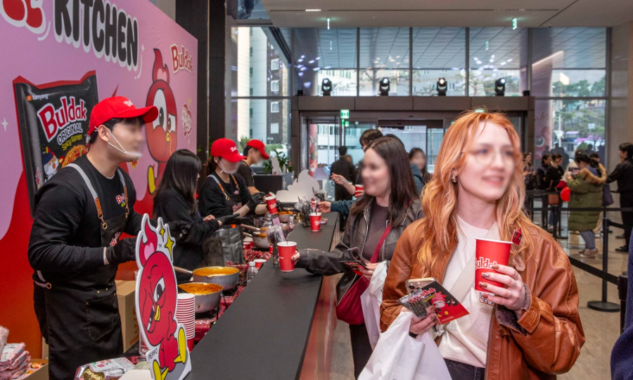 명동 사옥 개방한 삼양식품, 불닭 팬들의 자발적 입소문으로 성공