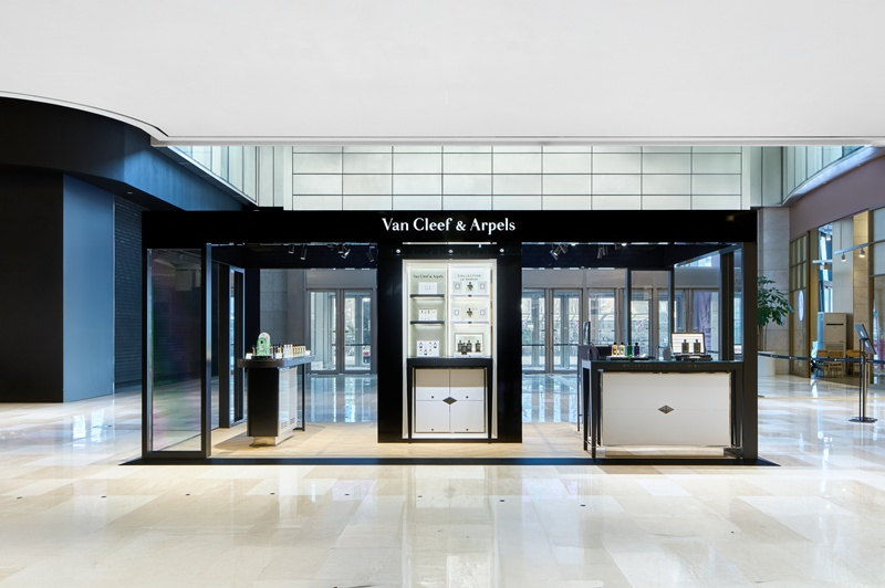반클리프 아펠(Van Cleef & Arpels) 오뜨 퍼퓨머리 롯데월드몰 팝업 스토어