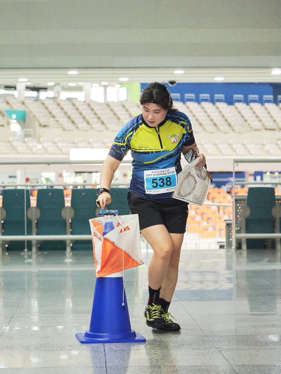 오는 4월 25일 광명스피돔에서 2026 인도어 오리엔티어링 전국대회가 열린다. 사진은 지난해 같은 대회