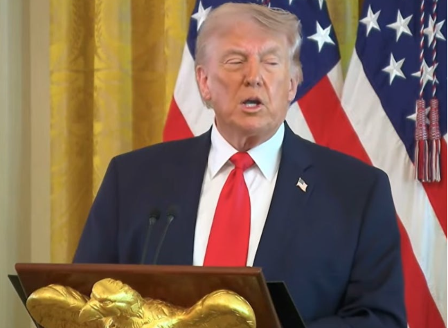 (상보) 트럼프, 주한미군 언급하며 “한국, 이란 전쟁에 도움 안돼”