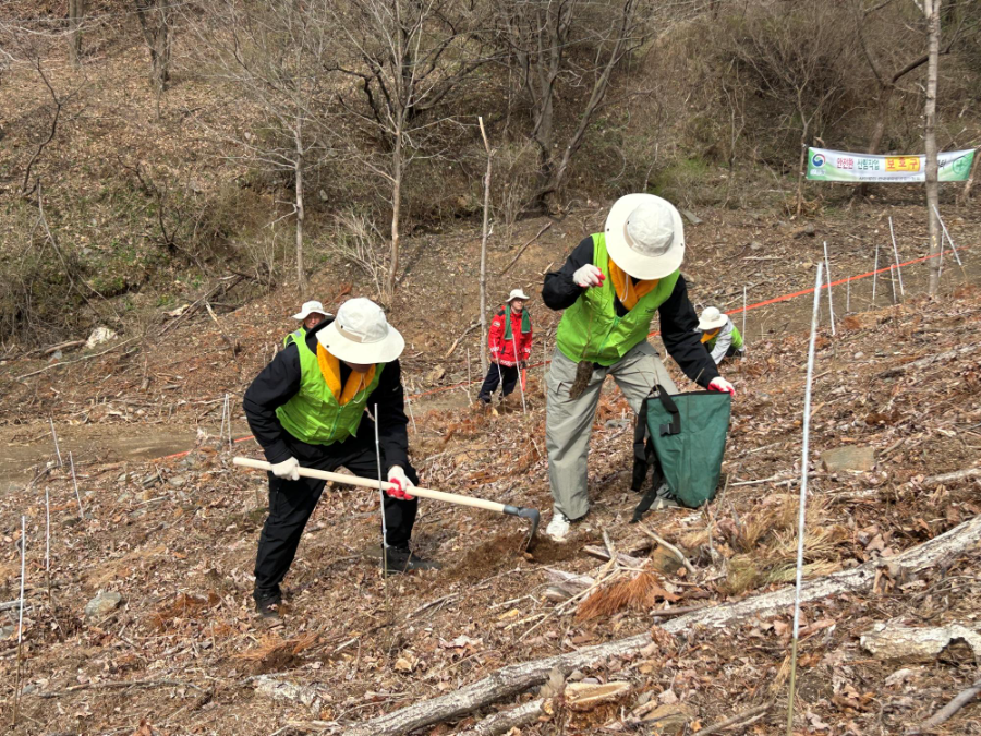 풀무원, 제81회 식목일 기념 나무심기 행사 참여