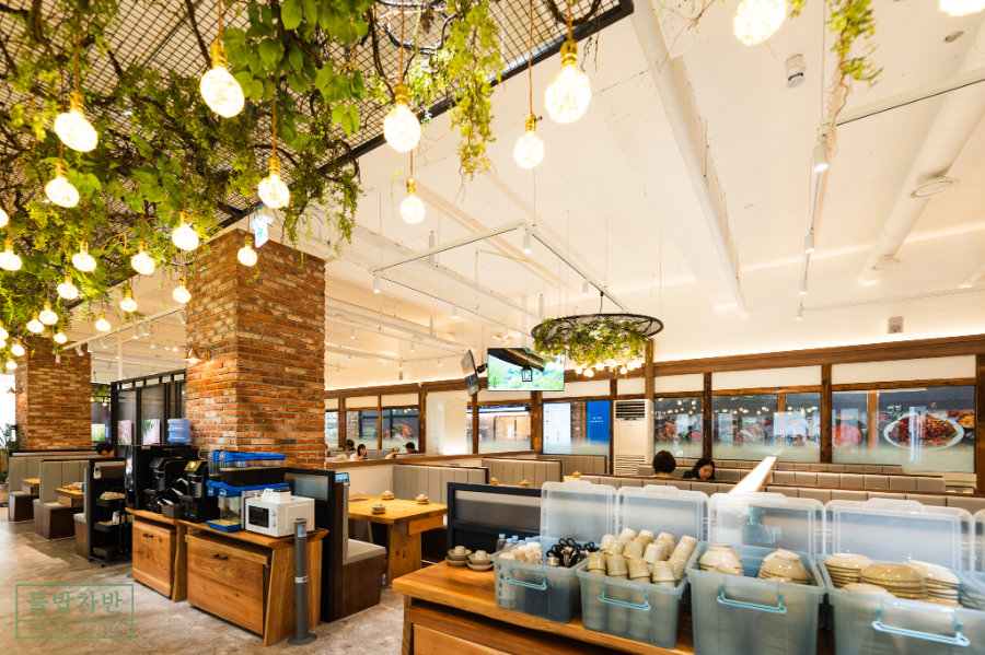 들밥차반, 한정식 룸식당으로 모임 수요 공략