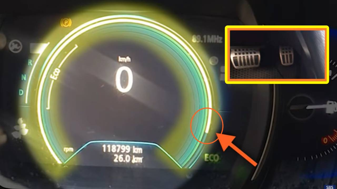 르노코리아 2019년식 QM6 차량에서 페달을 밟지 않았음에도 RPM이 급상승하는 모습 ⓒ SBS 보도 캡처