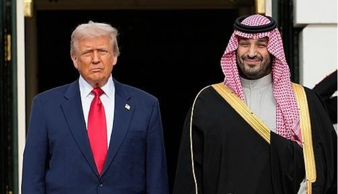 (상보) WSJ "사우디-쿠웨이트, 미 항공기의 영공사용 제한 철회...트럼프 행정부, 해방프로젝트 이르면 이번주 재개 검토”
