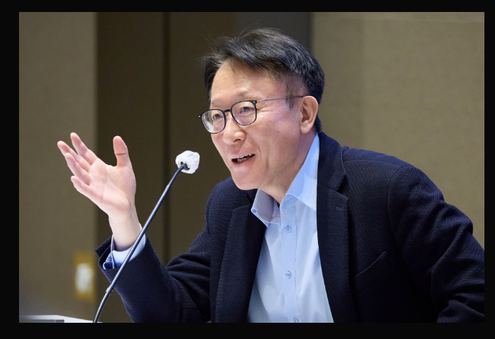 (상보) 신성환 금통위원 "물가 목표 상회 우려 땐 성장과 상충해도 인플레 우선"