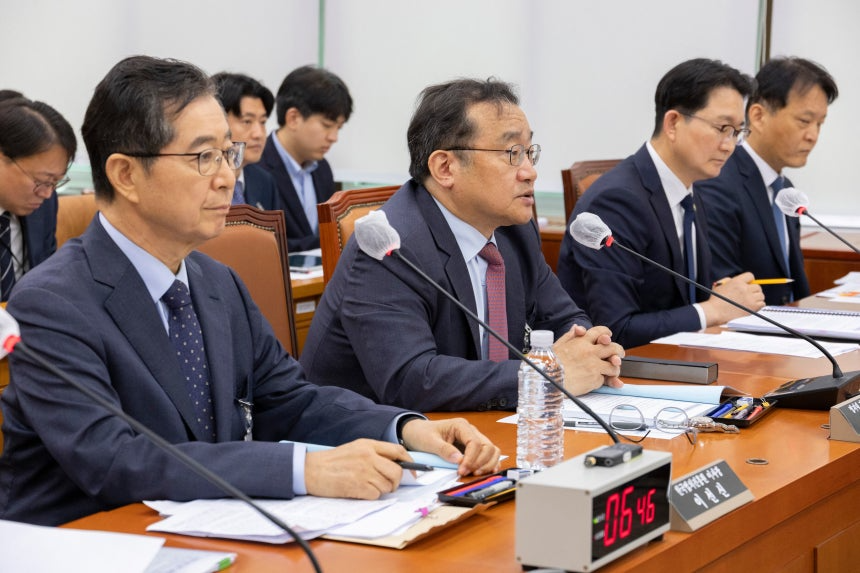 5월 12일 국회에서 열린 농림축산식품해양수산위원회 농림축산식품법안심사소위원회에서 열린 농업협동조합법 일부 개정안에 대한 입법 공청회에 농협개혁추진단 공동 단장인 원승연 명지대 교수가 출석해 의견을 진술하고 있다. /연합뉴스