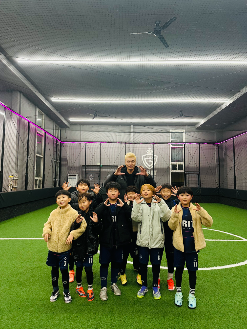포카리스웨트와 함께하는 특별한 스쿨어택, 전설들과 함께 축구 열정 불태워