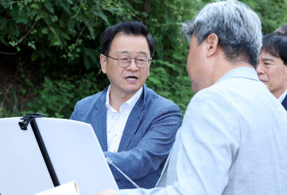 민경선 고양특례시장 당선인( 왼쪽) 일산IC현장방문