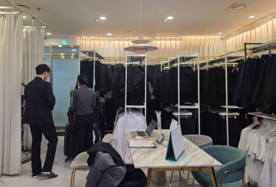 청년 구직자가 면접정장 무료 대여 가능한 판교 스완제이점