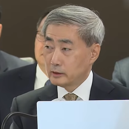 사진: 2026년 한은 국정감사장의 신현송 총재