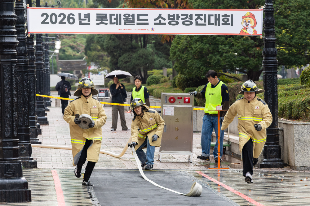 초기 진화와 심폐소생술을 겨루다, 롯데월드 임직원 소방경진대회의 현장