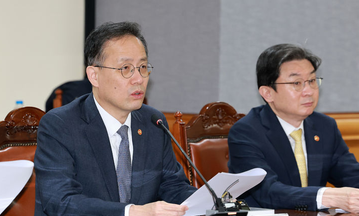 (종합) 이형일 "국고채 시장불안 시 긴급바이백 등 안정조치…11월 발행물량 신중 검토"