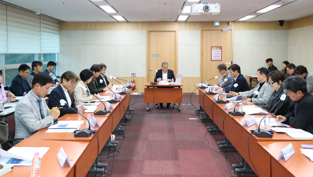 첨단시스템반도체 국가산단 부지 조성 착공 종합대책 회의(용인특례시 제공)