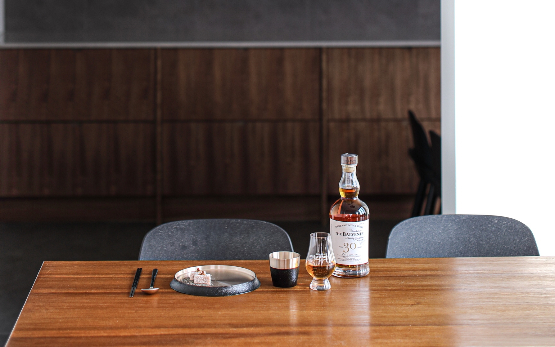 싱글몰트 위스키 발베니, 현대 공예 문채훈 작가와 ‘발베니 메이커스 캠페인’ 실시