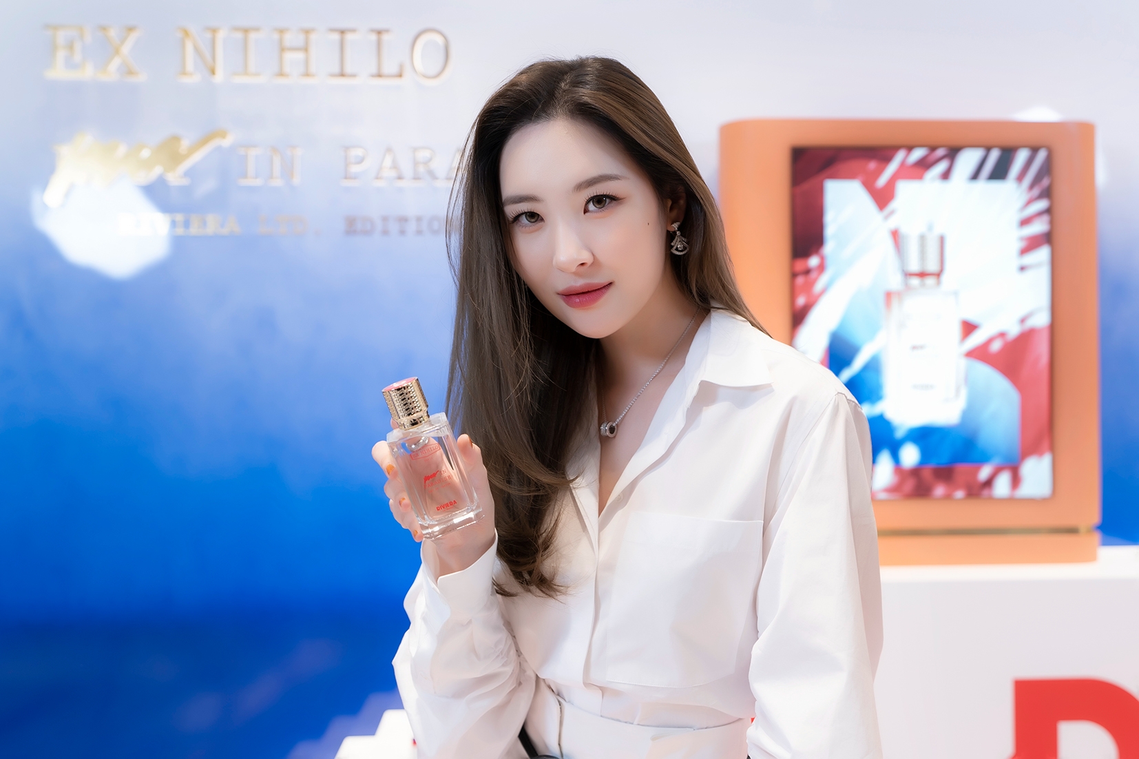 선미, 엑스니힐로 팝업 스토어 현장 방문