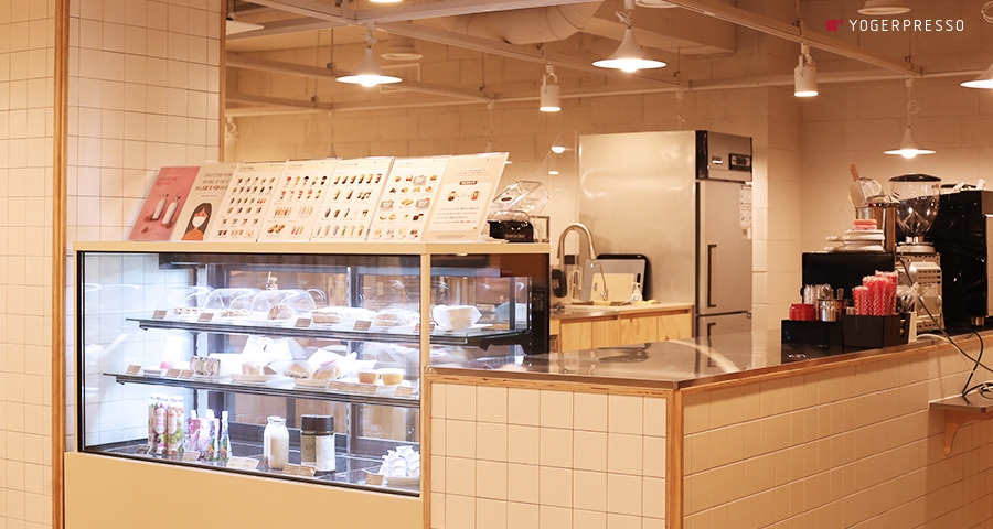 ‘메리 시리즈’부터 ‘레인보우 팝핑’까지…요거프레소, 매달 새로운 시도로 주력 메뉴 다각화