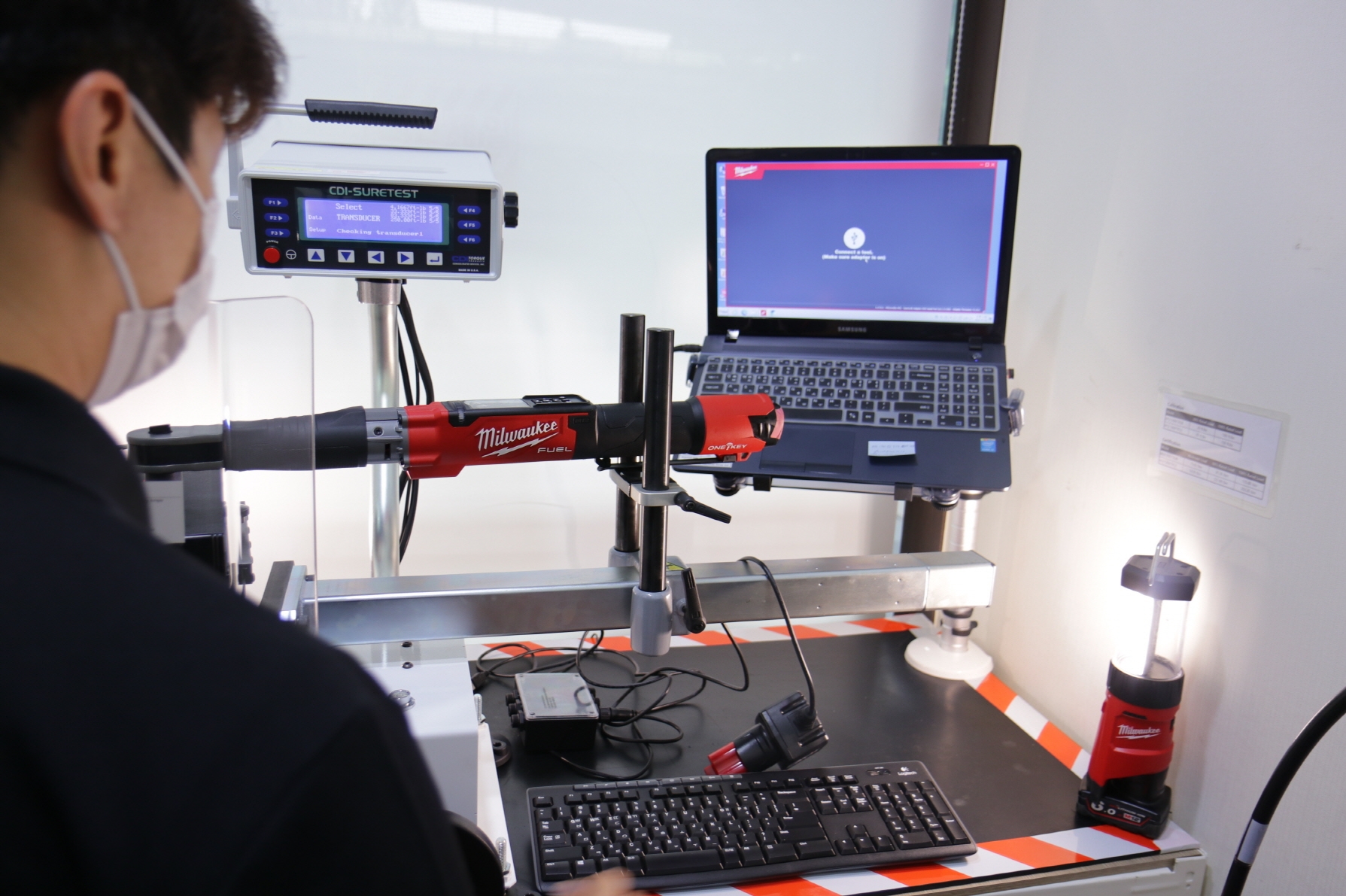 밀워키, 습기 및 침수 피해로 인한 전동공구 무상 점검 서비스 진행