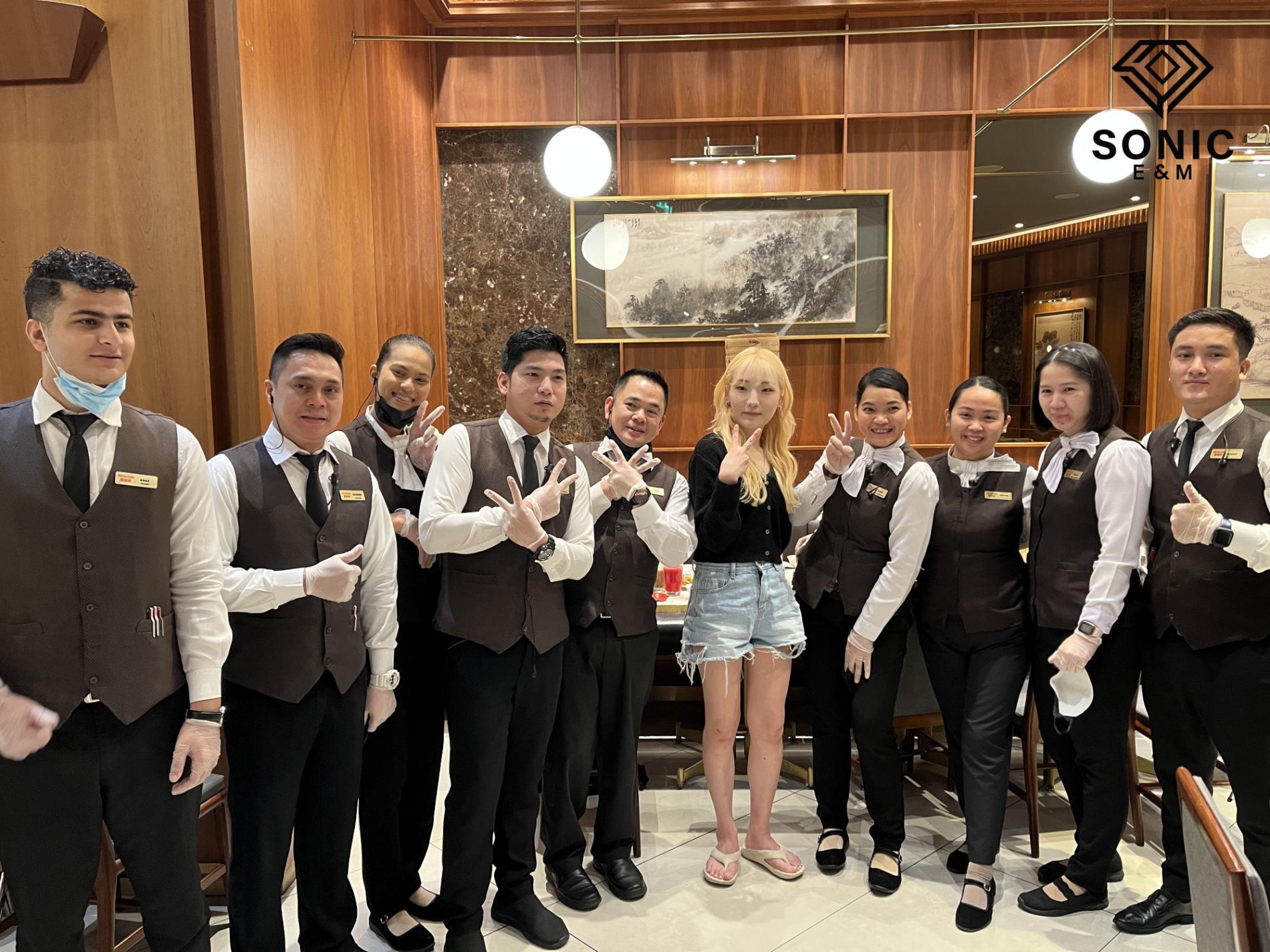 소닉 E&M, 먹방 아이콘 히밥과 함께 두바이 뿌시기 컨텐츠 선봬