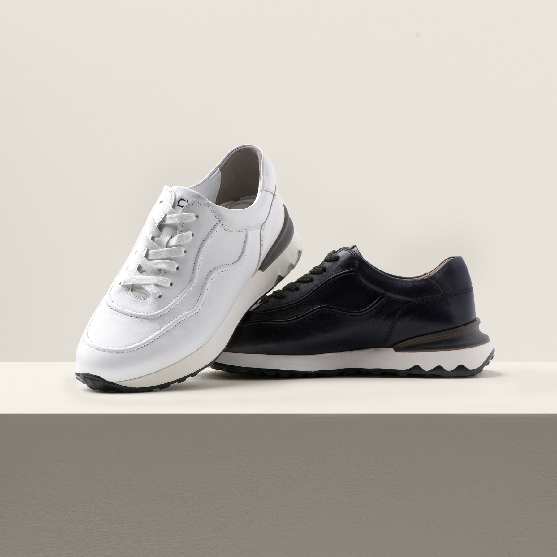 소다, 헥사 ‘더블 웨이 스니커즈’ 출시