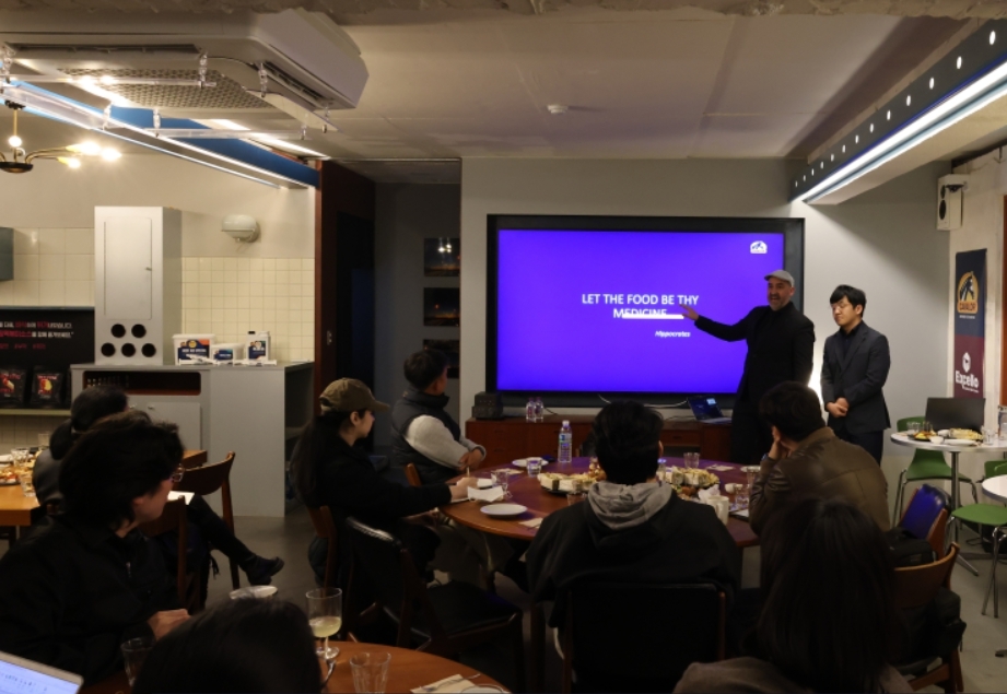 엑셀로이콰인R&D센터, ‘카발로’ 연사 초청해 말 영양학 세미나 열어